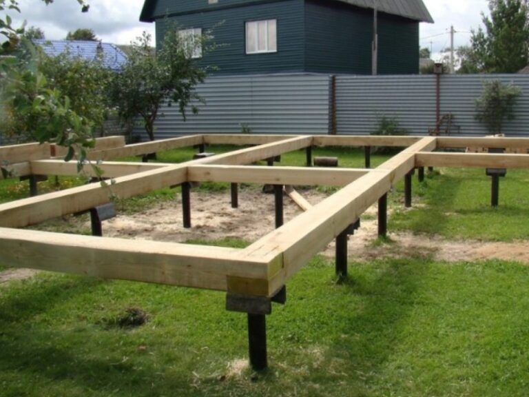 Фото 1 металлические сваи